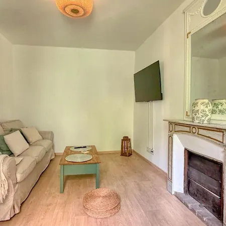 Charming Flat In A Medieval Village Lägenhet *